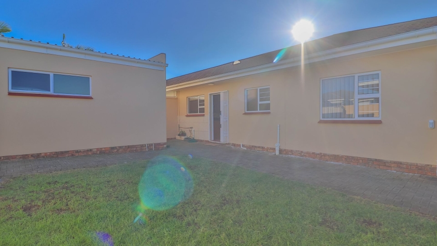 2 Bedroom Property for Sale in Gonubie Eastern Cape